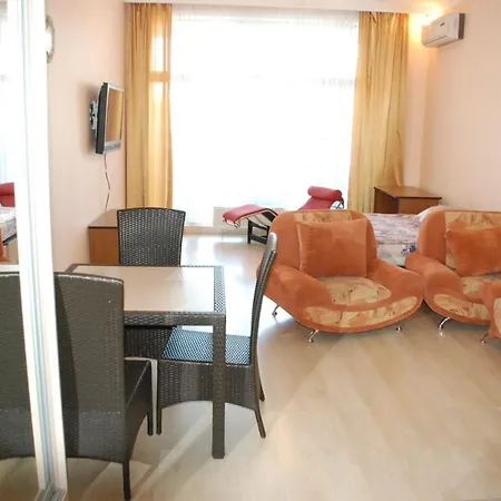 аркадия аркадийский дворец с террасой R Apartmán Oděsa